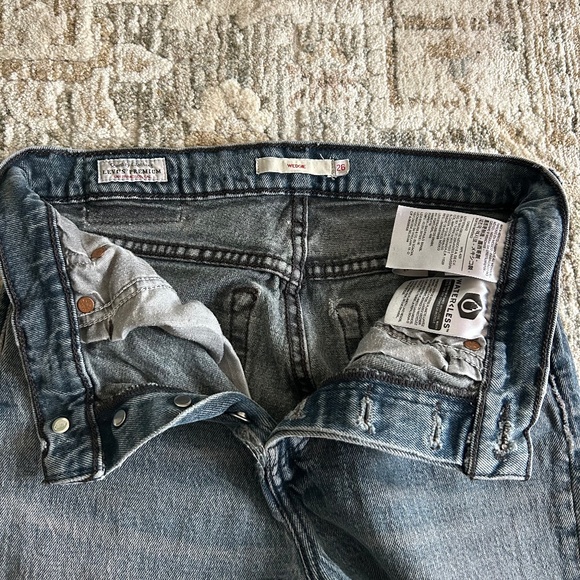 Levi's Wedgie Fit Icon Ankle Jeans Black - Picture 3 of 10